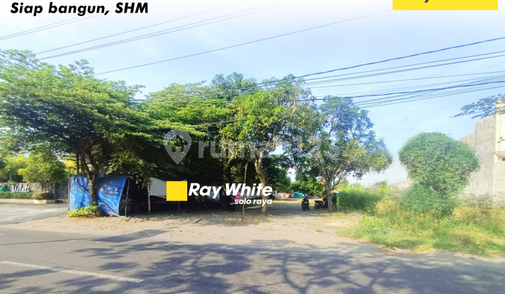 For Rent: Strategic Land on Ovensari Street, Kadilangu, Busy Area.