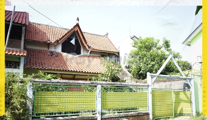 Dijual Rumah Jalan Kutai  Sumber Banjarsari Solo, dekat Ring 1