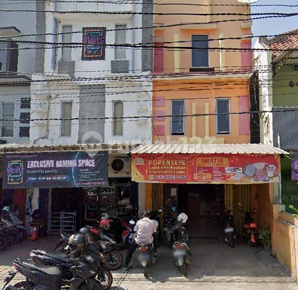 For Rent Strategic Shop House on Jl MT Haryono Manahan Solo 2