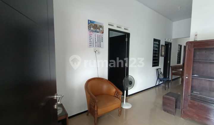 For Sale: House in Manahan Solo City Center 2
