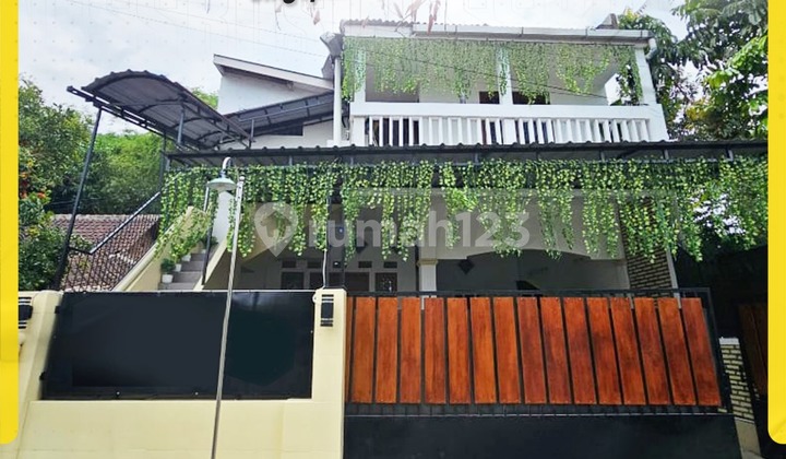 For Sale Exclusive Furnished 2-Story Boarding House in Kartasura Near Campus