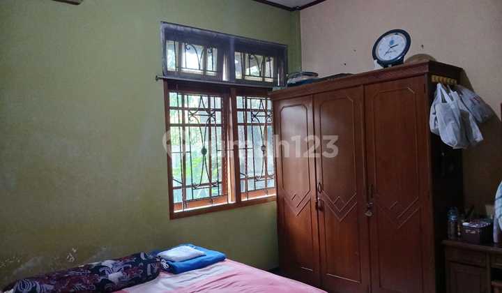 2-Story House in Laweyan Solo, Premium and Strategic Location 2
