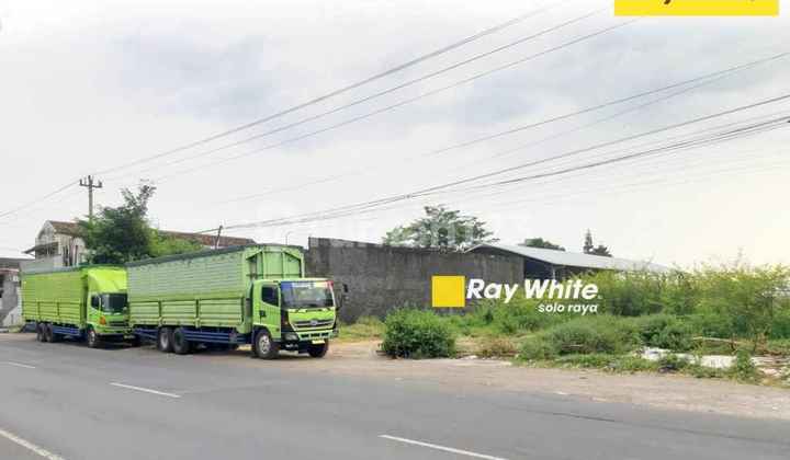 Commercial Land on Jl. Adi Sumarmo, Banyuanyar, Highly Strategic Location Commercial Land on Jl. Adi Sumarmo, Banyuanyar, Highly Strategic Location