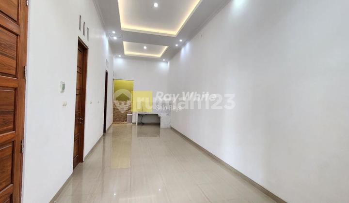 Disewakan Rumah Cantik Siap Huni