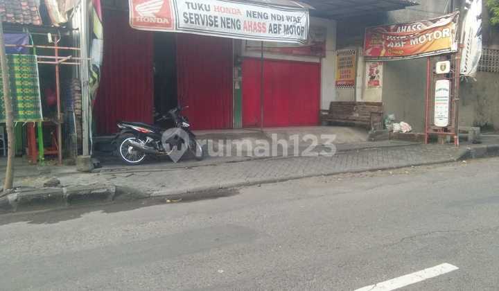 Strategic Shop House on Jl. Panjaitan, Ngawi with Promising Business Potential 2