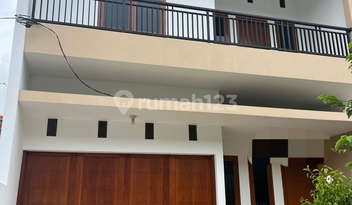 Rumah Siap Huni 2 Lantai Di Cluster Harapan Indah Bekasi
