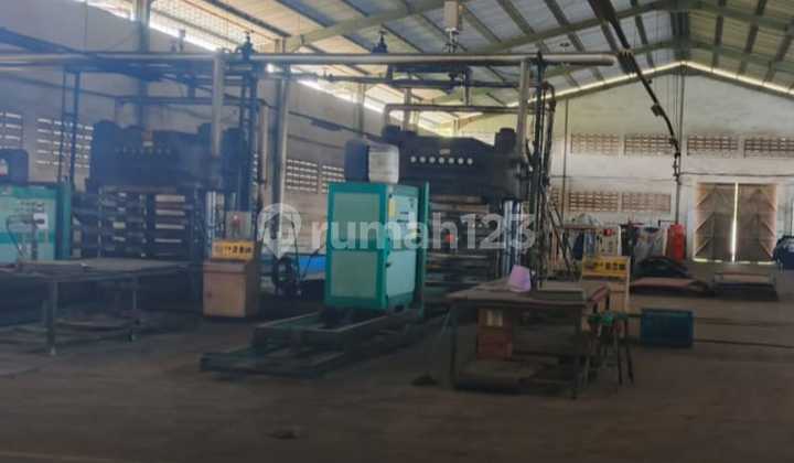 Pabrik / Gudang Strategis Di Gunung Putri, Bogor 