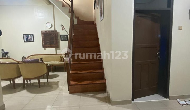 2-Story House in a Housing Complex in Rawalumbu, Bekasi 2-Story House in a Housing Complex in Rawalumbu, Bekasi