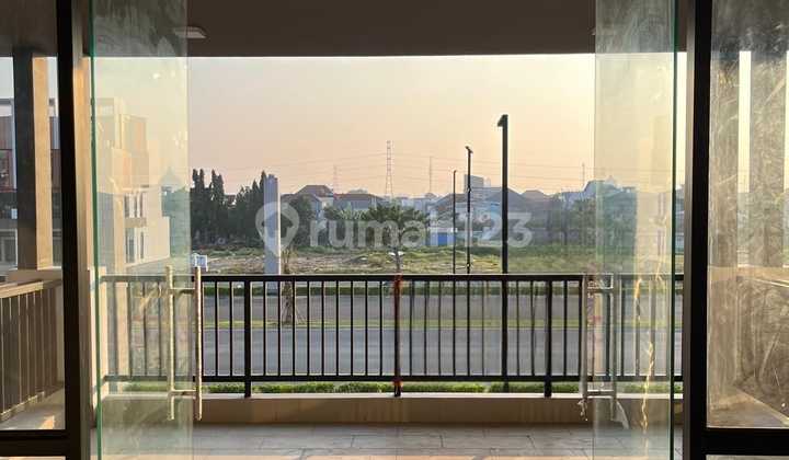 Brand New 3-Story Shophouse in Summarecon Crown Gading, Bekasi 2