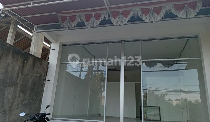 Strategic Shop House on Raya Kuta