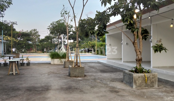 For Rent: 4 Shop/Business Units in the Strategic Hayam Wuruk Area