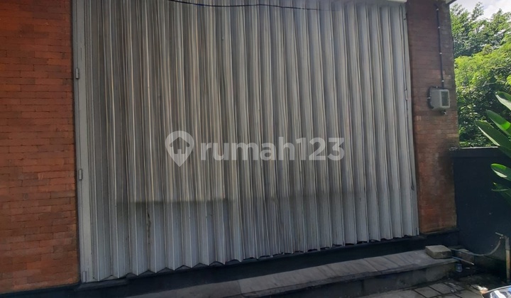 Premium Store In Batu Belig - Strategic Location Close to Tourists