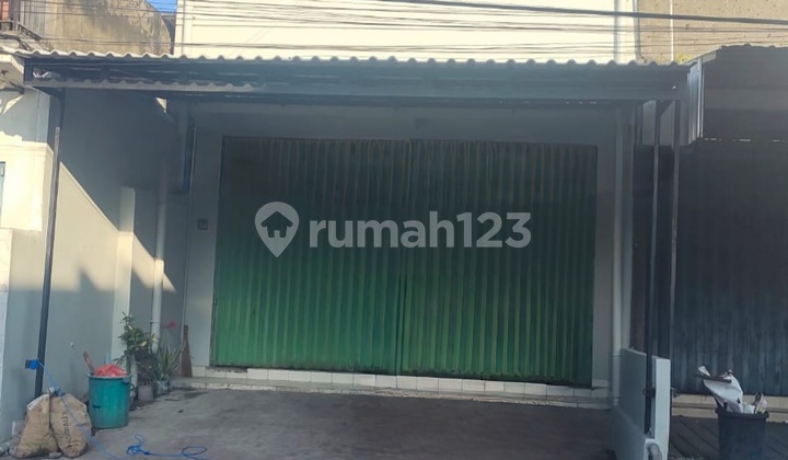 For Rent: Strategic 3-Story Shop House on Jl. Perum Dalung For Rent: Strategic 3-Story Shop House on Jl. Perum Dalung