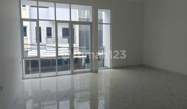 Dijual Rumah Kelapa Hibrida. Kelapa Gading. Jakarta Utara 1