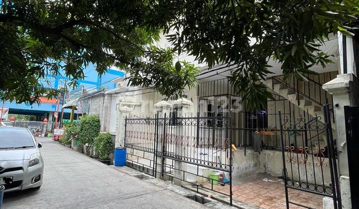 For Sale: 18-Room Boarding House. Kuning Langsat. Kelapa Gading 2