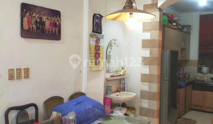 Dijual Rumah Kelapa Lilin Timur Rumah