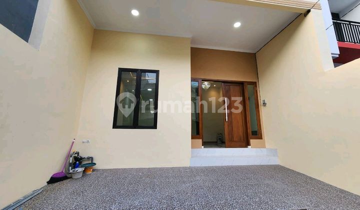 Dijual Rumah 3lt. Kelapa Nias. Kelapa Gading