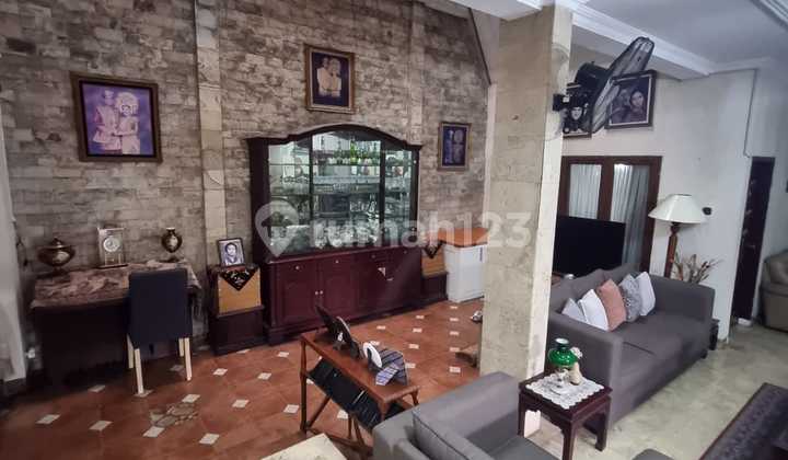 DIJUAL RUMAH 2LT JL. KRAMAT JAYA BARU  JAKARTA PUSAT