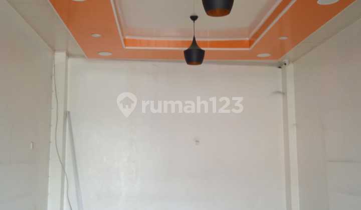 For Sale: 3 Adjacent Shophouses in Sangiang Jaya, 111.0 m², SHM (Certificate of Ownership) 2