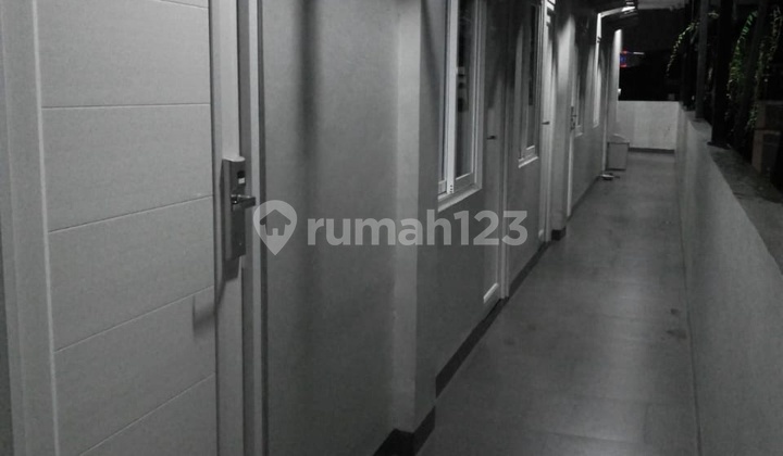 Boarding house in Mangga Besar 299.0 m² Freehold Title 2