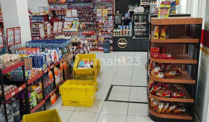 For Sale 3-Storey Shophouse Jl. Permata Bandara Jurumudi Tangerang 2