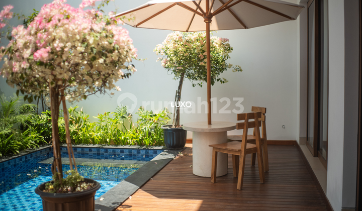3-Bedroom Modern Villa – Beachside Sanur.
