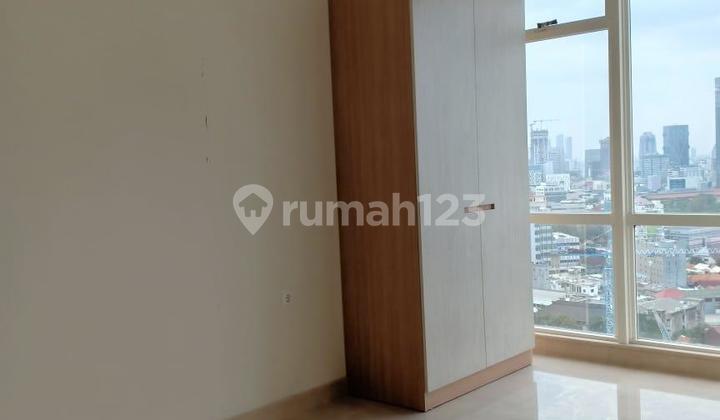 Menteng Park Apartment for Rent - Studio Type Semi-Furnished