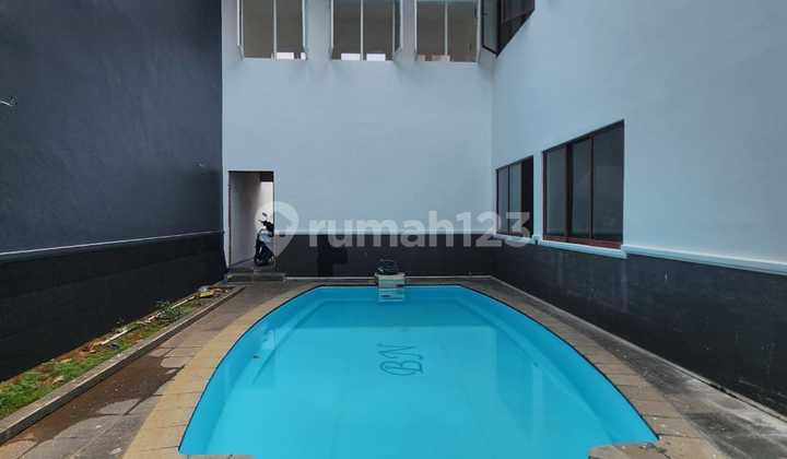 Dijual Cepat Rumah Mewah Di Kemang Jakarta Selatan, Hadap Utara, Kawasan Asri, Jalan Lebar Dan Bebas Banjir