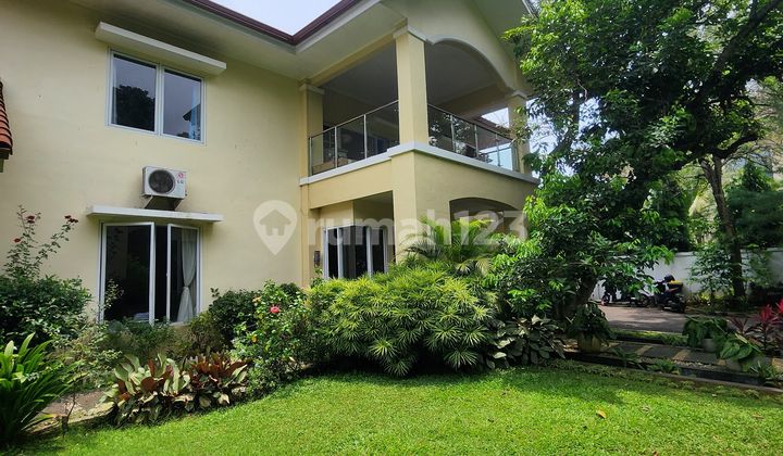 Dijual Rumah Nyaman Luas Terawat Siap Huni Di Cilandak Jakarta Selatan, Akses Jalan Lebar, Ada Swimming Pool, Hadap Timur. 2