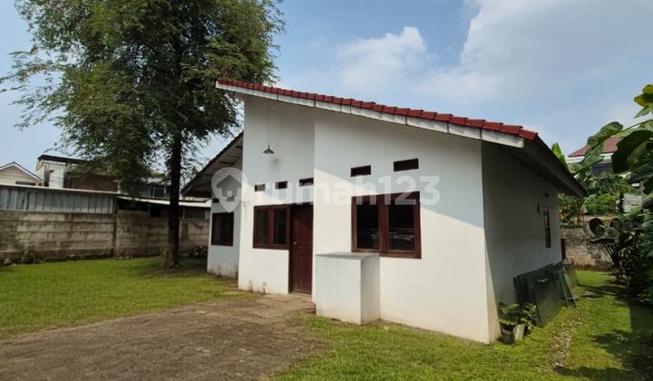 Affordable House for Sale in Pondok Pinang, Kebayoran Lama, South Jakarta, Spacious Yard, Wide Road, Quiet Location and Flood-Free. 2