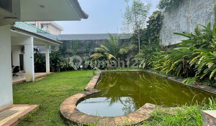 Dijual Murah Rumah Di Cipete Gaharu Jakarta Selatan, Taman Depan Belakang, Jalan Lebar, Lokasi Tenang Dan Bebas Banjir
