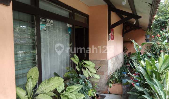 Rumah di Komplek Margahayu Raya Ciwastra