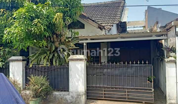 Rumah Lokasi Strategis di Komplek Bahagia Permai Bandung