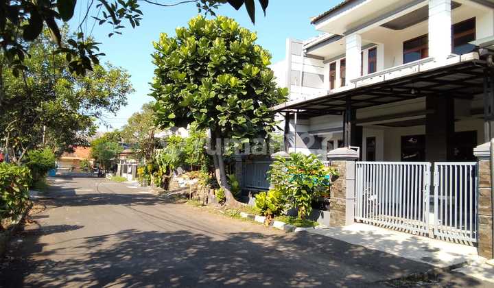 Rumah Luas & Nyaman di Komplek Parakan Waas, Bandung