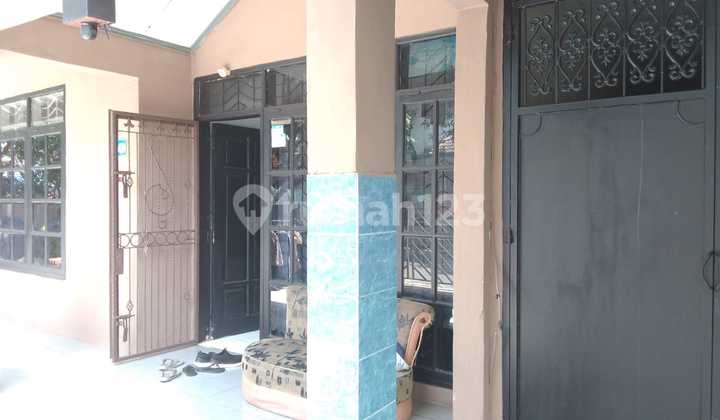Large House in Margahayu Raya Soekarno Hatta Complex 2