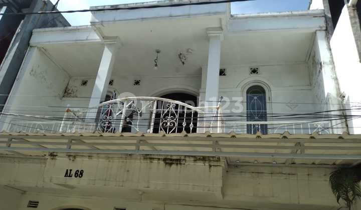 Rumah di Komplek Permata Biru di Cibiru Bandung