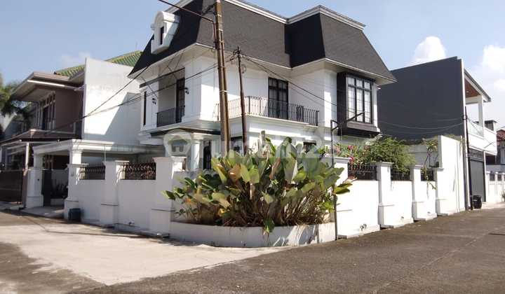 New and Magnificent House in the Kawaluyaan Area of Soekarno Hatta, Bandung New and Magnificent House in the Kawaluyaan Area of Soekarno Hatta, Bandung