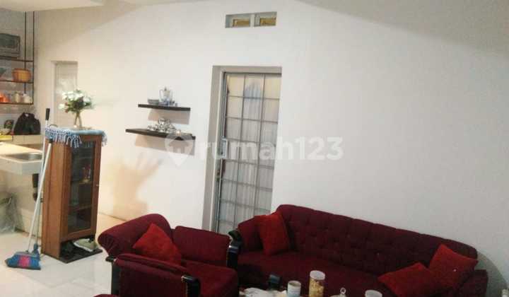 Rumah Cantik 2 Lantai di Pusat Kota Bandung 1