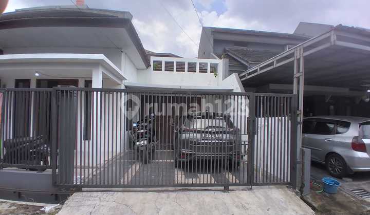 Rumah di Komplek Perumahan Ciganitri Bojongsoang Rumah di Komplek Perumahan Ciganitri Bojongsoang