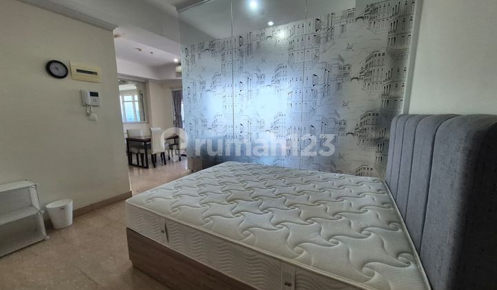 Penthouse Style 1BR Menteng Park Fully Furnished 2