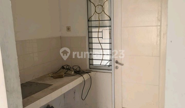 Rumah Luas untuk Keluarga Idaman yang Nyaman Perlu Polesan Cat 2