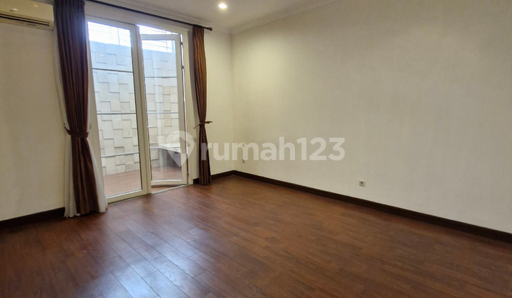 Pondok Indah, Selangkah Ke Pim 3, Depan Taman, Rumah Bagus Siap Huni 2