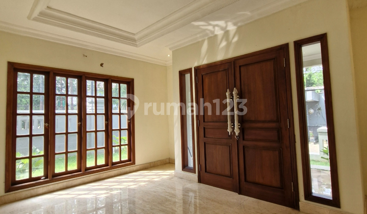 Lebak Bulus, Dalam Cluster,rumah Design Classic