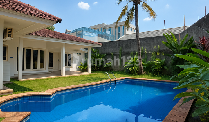 For Sale, Cipete, Gaharu, Land Area Calculation, Old House Strong Well-Maintained