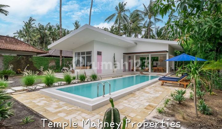 EXECUTIVE BEACH VILLA IN CANDI DASA, KARANGASEM