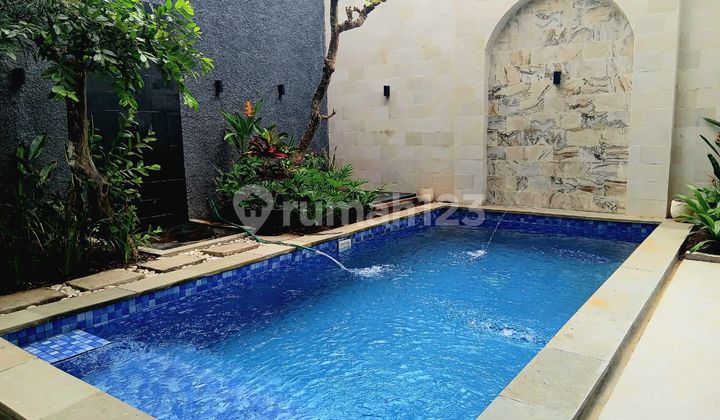 VILLA FOR SALE IN SANUR 2 FLOOR AND BIG POOL