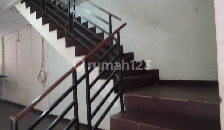 3-Story Shophouse in Pancasan Bogor Ready for Business 2