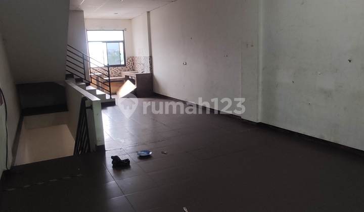 3-Story Shophouse in Pancasan Bogor Ready for Business 2