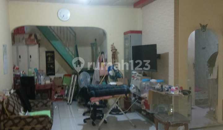 Modern House in Bukit Cimanggu City Bogor 2