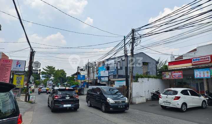 For Sale 3-Story Shop House near Mall and Toll Road in Jaka Setia Bekasi 2